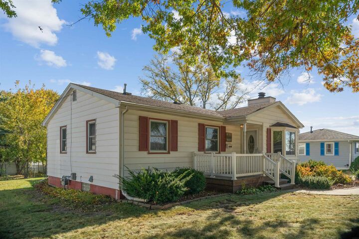 Property Photo:  1275 Deloris Drive  IA 50701