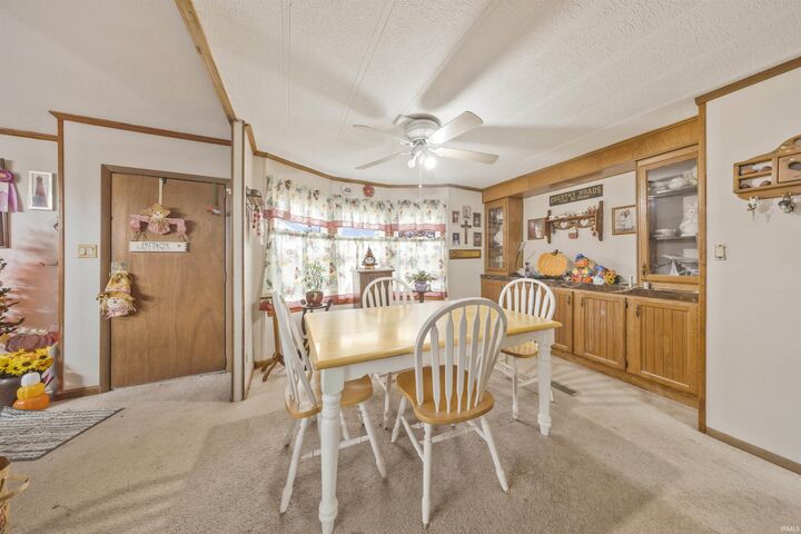 Property Photo:  403 N West Street  IN 47648