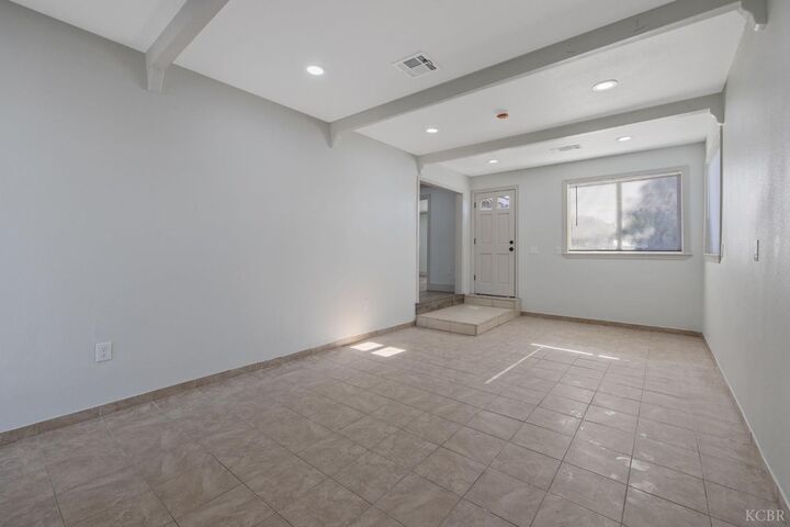 Property Photo:  312 NE 4th Avenue  CA 93291