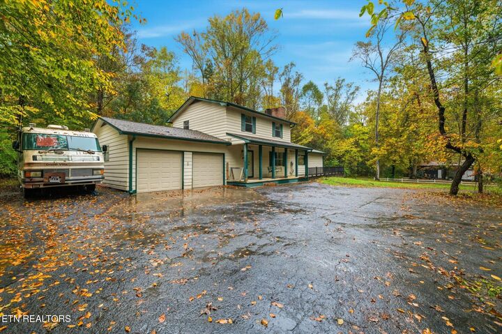 Property Photo:  2133 Highway 30  TN 37303