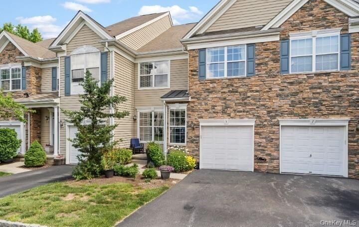 Property Photo:  5 Case Court  NY 10950 