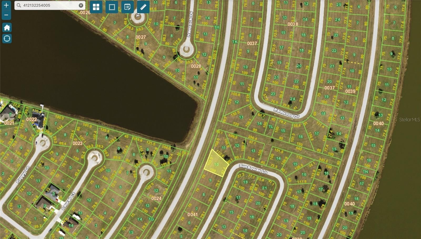 Property Photo:  19 Sunflower Lane  FL 33946