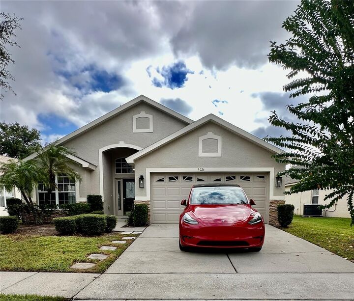 Property Photo:  9226 Pecky Cypress Way  FL 32836