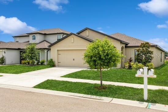 Property Photo:  1108 Wynnmere Meadow Place  FL 33570