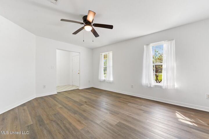 Property Photo:  326 S Central Avenue  MS 39576