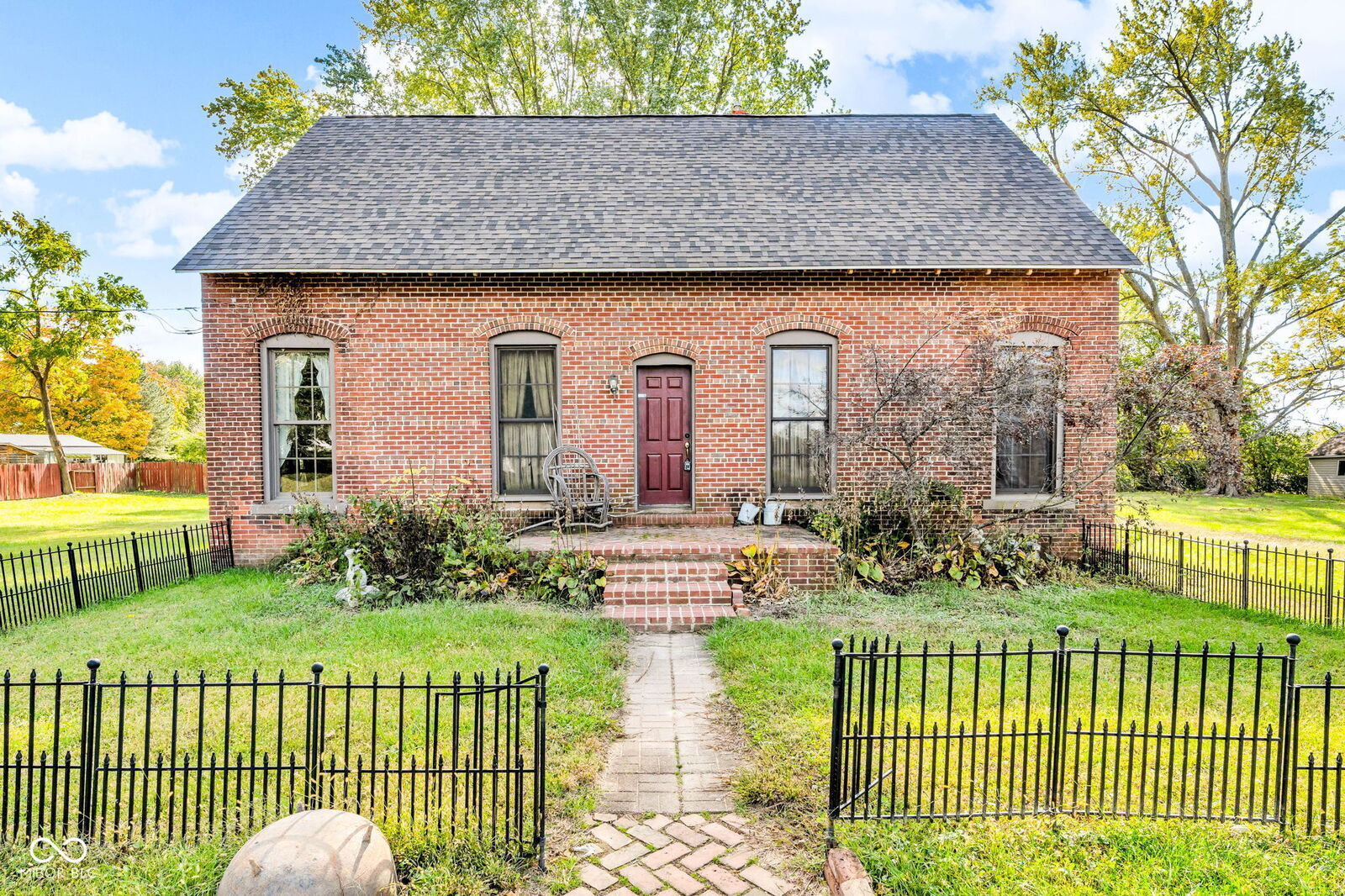 Property Photo:  4051 W 100 N  IN 46106 