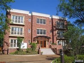 Property Photo:  211 N Taylor Avenue 201  MO 63122 