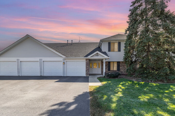 1467 Fairlane Drive 1B  Schaumburg IL 60193 photo