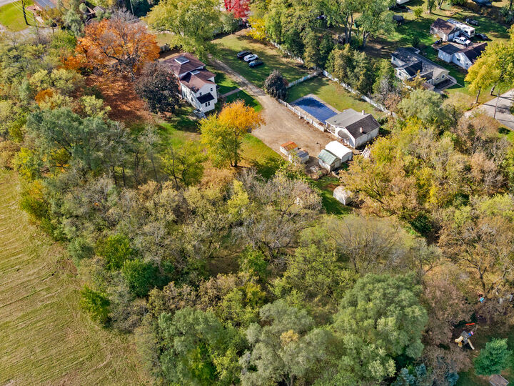 Property Photo:  622 Telegraph Street  IL 60152 