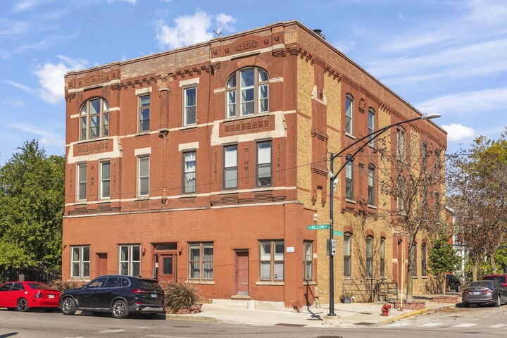 Property Photo:  1808 N Bissell Street 3A  IL 60614