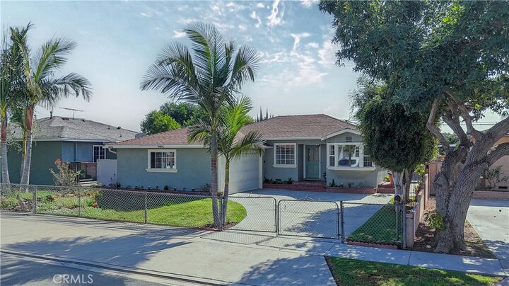 Property Photo: 11136 Lyndora CA 90650