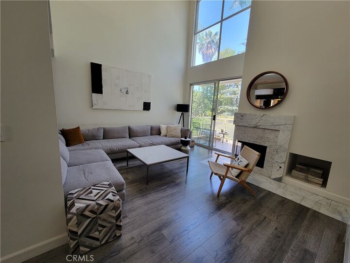 Property Photo:  3944 Kentucky Drive 9  CA 90068 