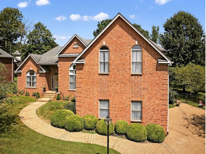 Property Photo:  2208 Seven Points Cir  TN 37076 