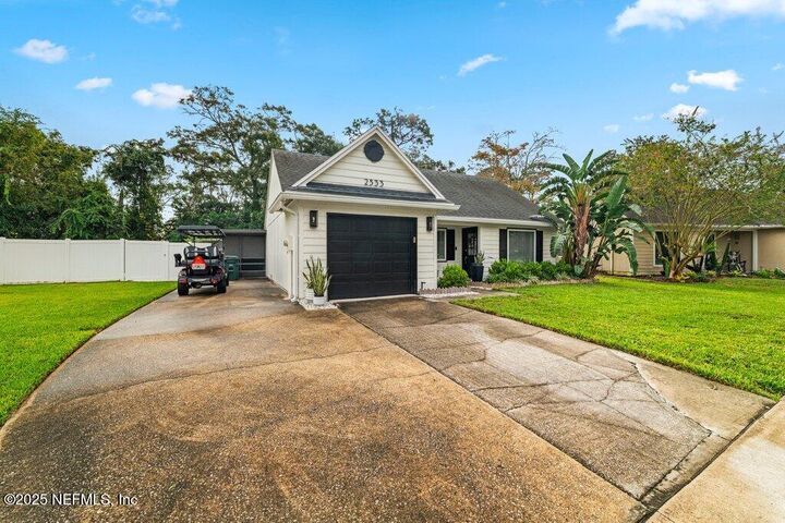 Property Photo:  2533 Bluffton Drive  FL 32224 