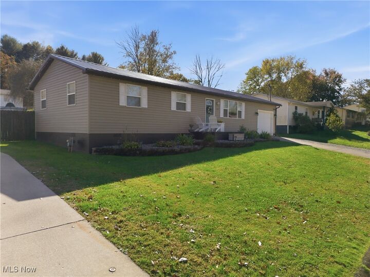 Property Photo:  272 Locust Drive  WV 26150 