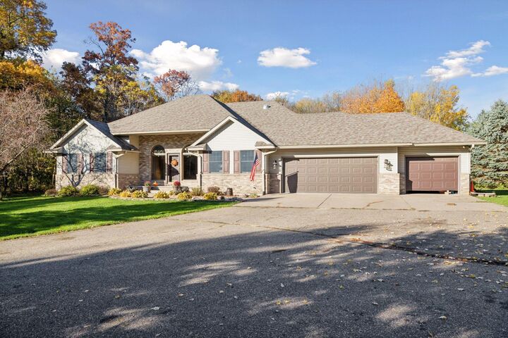 Property Photo:  582 Country Oaks Lane  WI 54022
