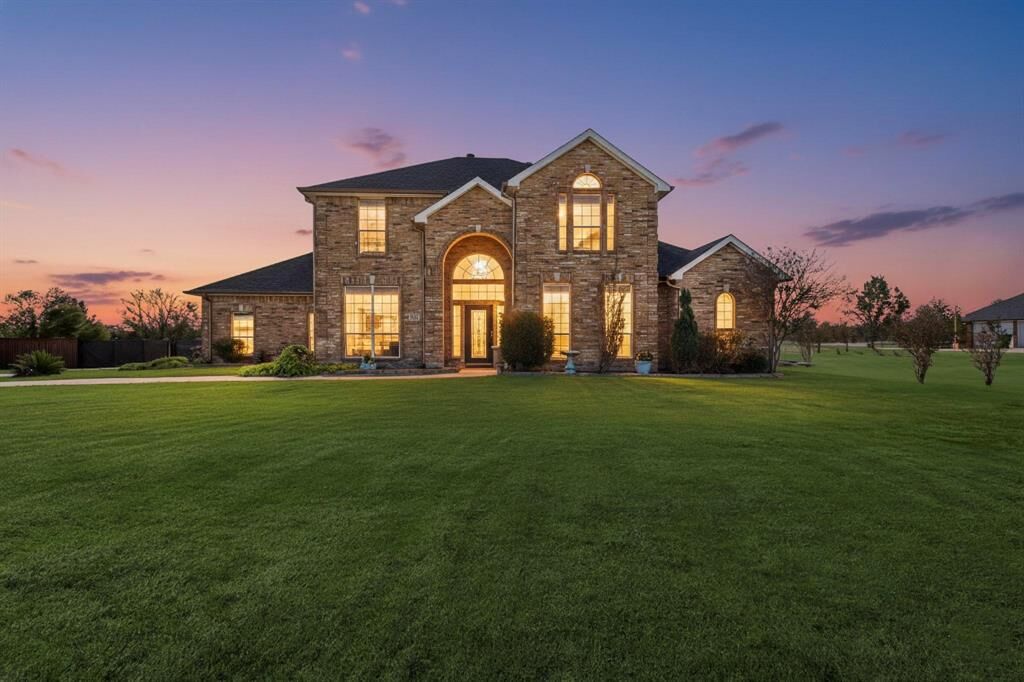 Photo de la propriété:  1271 Lone Star Boulevard  TX 75160