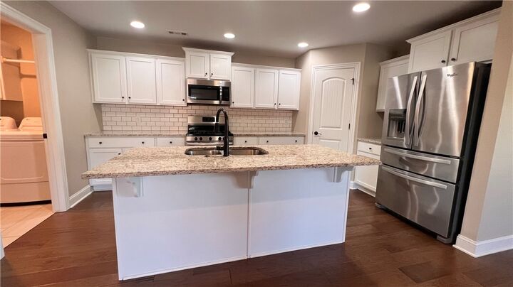 Property Photo:  3026 Summer View Avenue  AR 77764