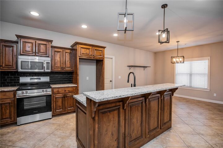 Property Photo: 1200 Sycamore Street AR 72718