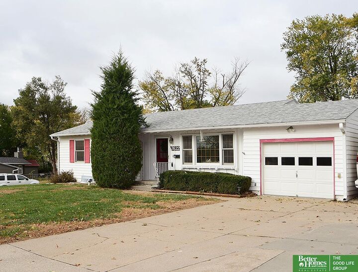 7622 Seward Street  Omaha NE 68114 photo