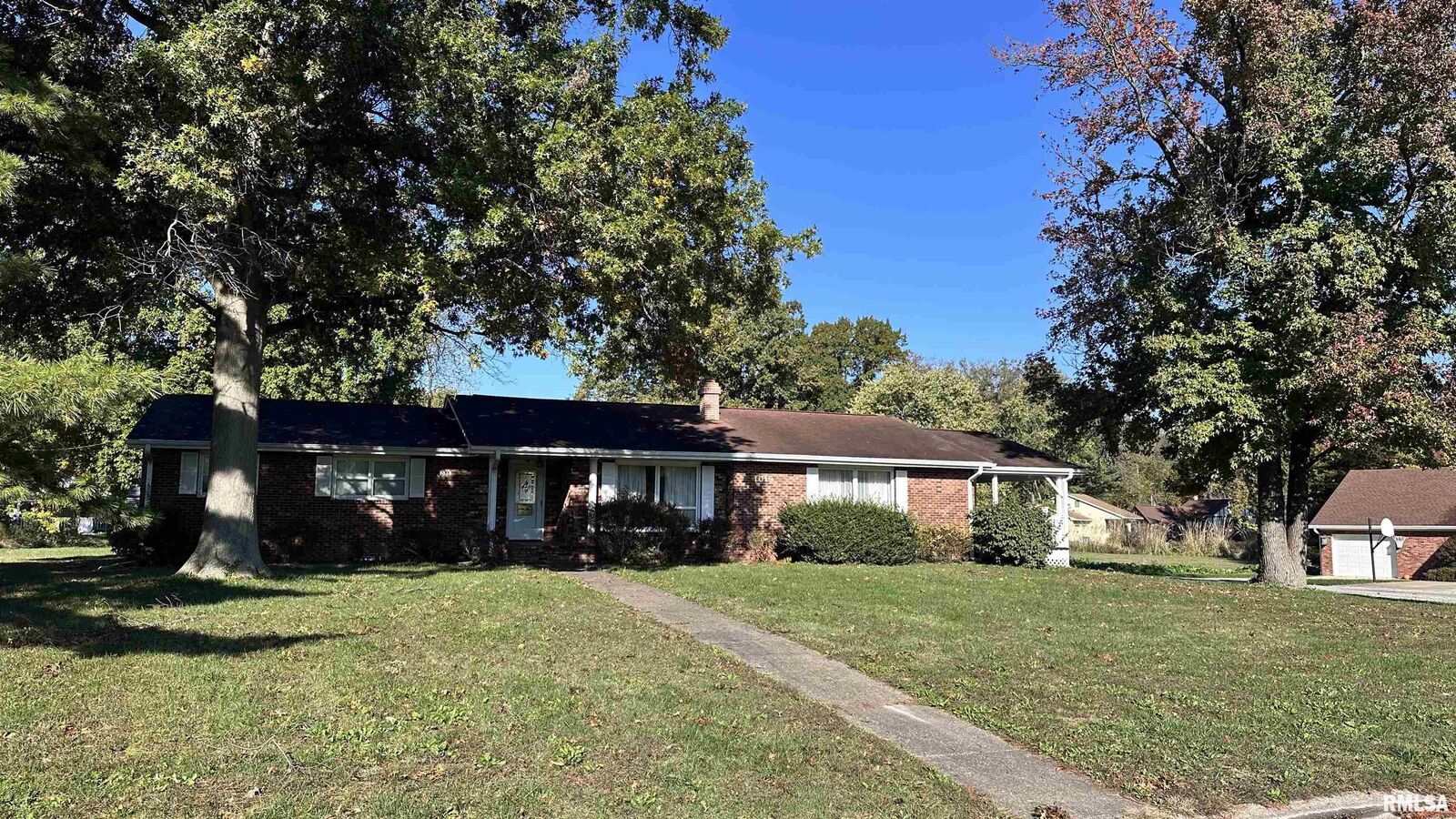 Property Photo:  1019 Election Drive  IL 62896 