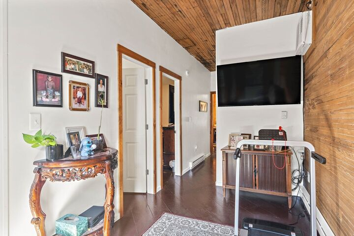 Property Photo:  58 Cascade St  MA 01420 