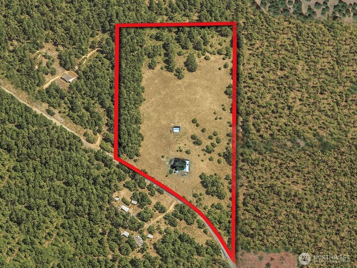 Property Photo:  610  Wahkiacus Heights Road  WA 98670