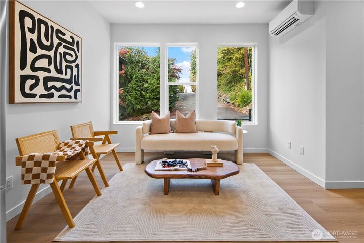 Property Photo:  2805 S Grand Street  WA 98144