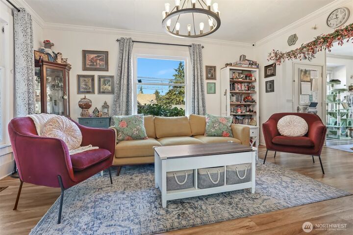 Property Photo:  3654  35th Avenue W  WA 98199 