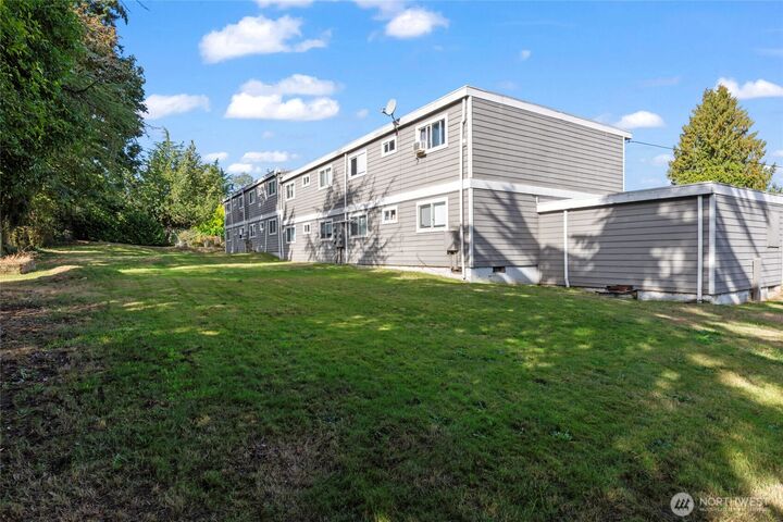 Property Photo:  6608  106th Street  WA 98373 