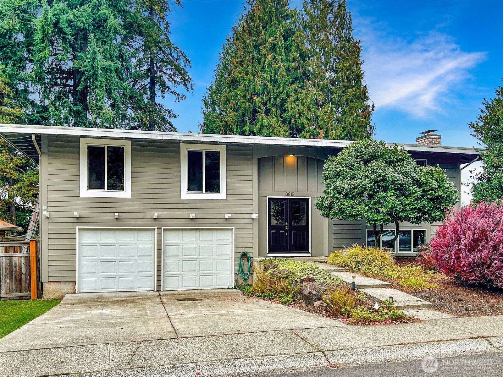 Property Photo:  13815  116th Place NE  WA 98034
