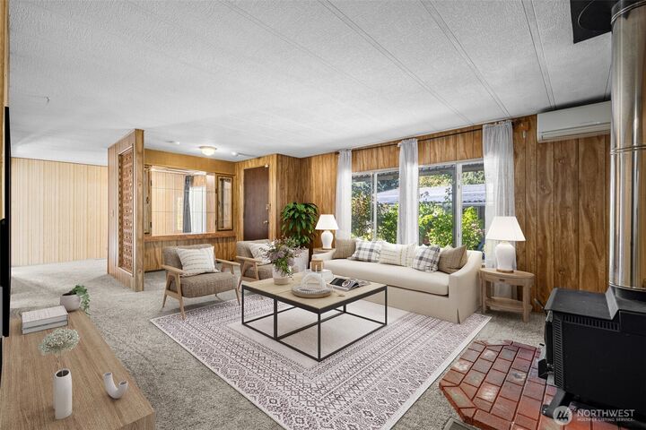 Property Photo:  201  Union Avenue SE 164  WA 98059 