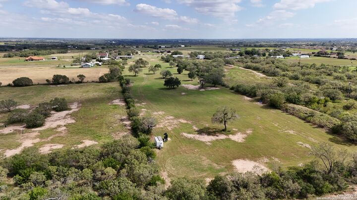 Property Photo:  14646 E Lupon  TX 78152 