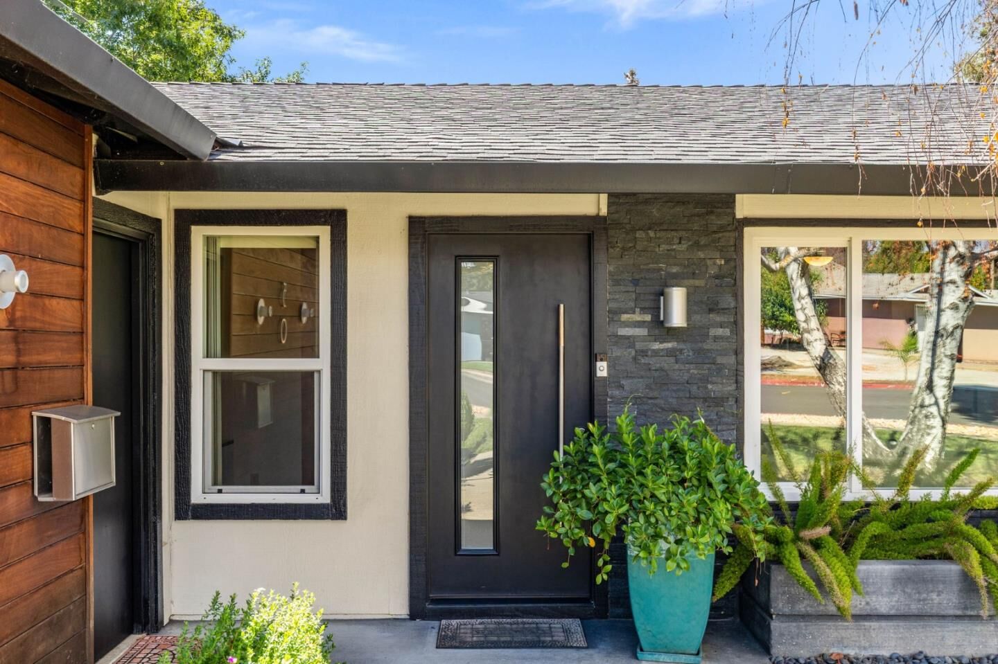 Property Photo: 50 Cheltenham Way CA 95139