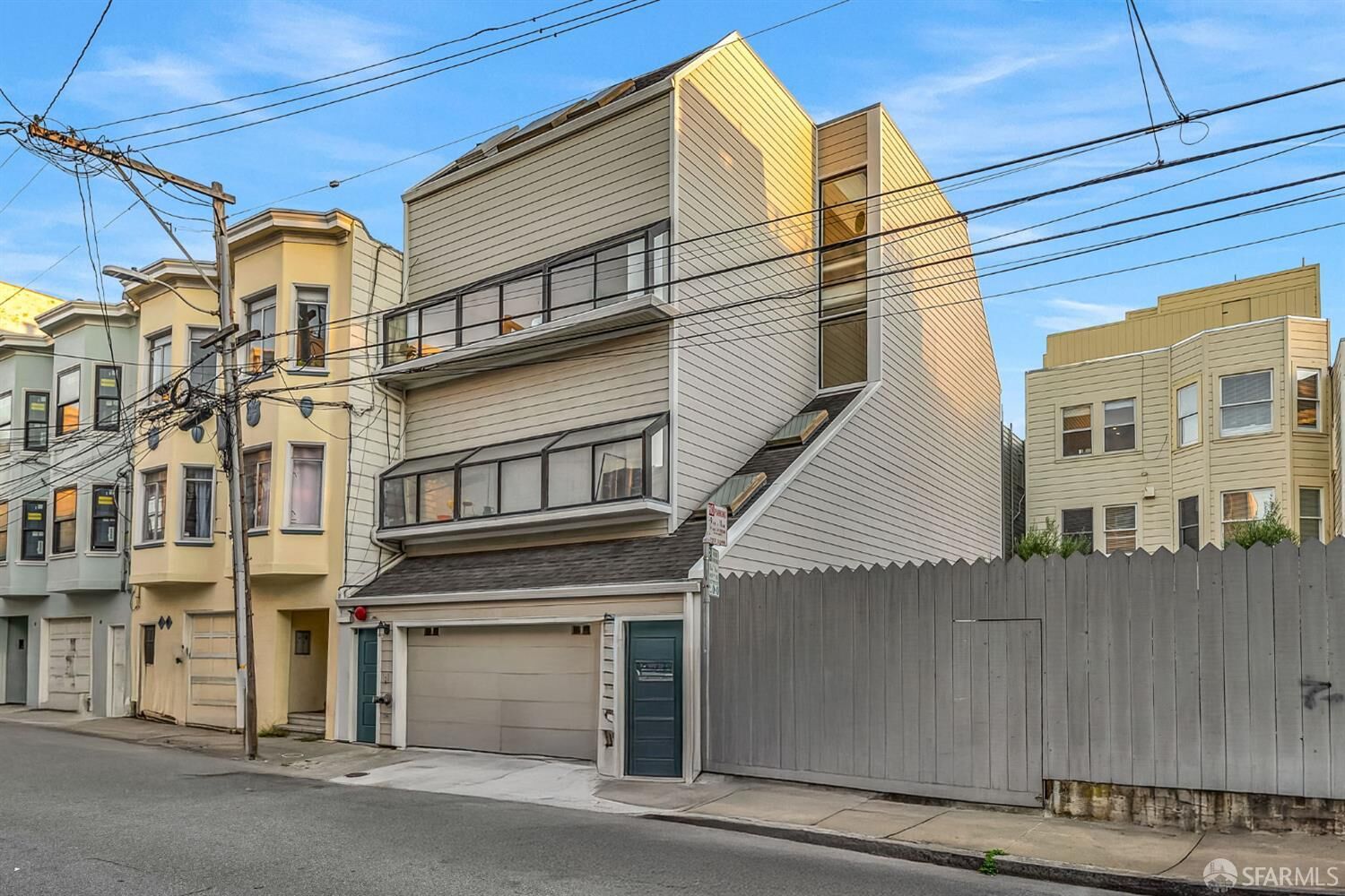 Property Photo:  35 Moulton Street 2  CA 94123