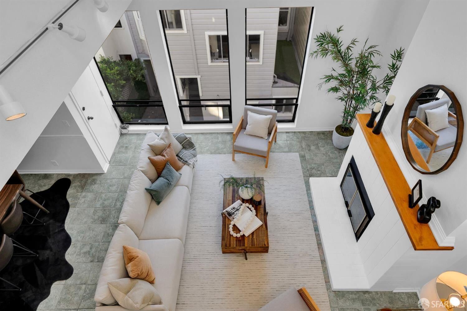 Property Photo: 35 Moulton Street 2 CA 94123