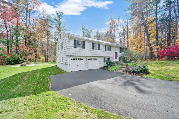 Property Photo:  26 Red Stone Drive  CT 06089