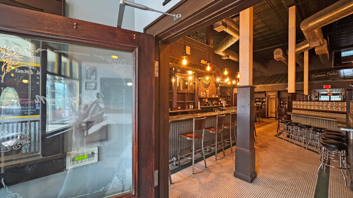Property Photo:  17 Elizabeth Street Restaurant  CT 06418 