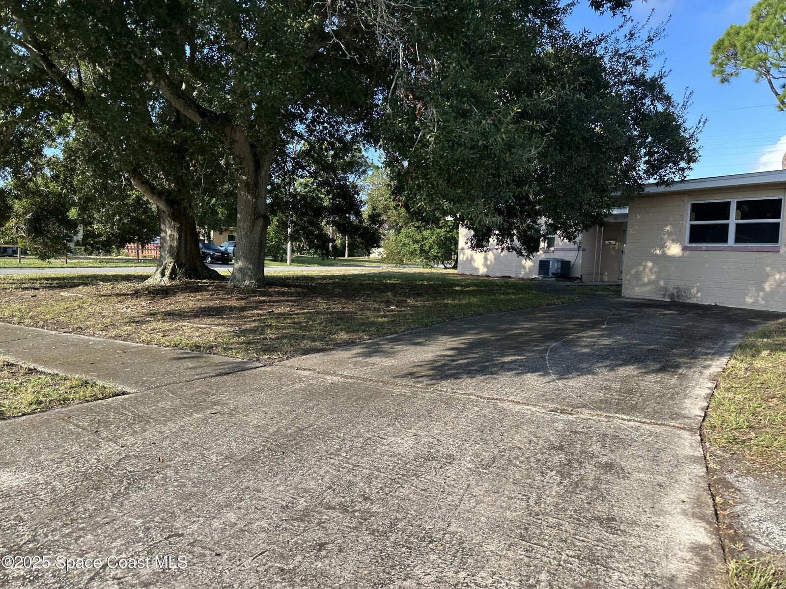 Property Photo:  701 Thomas Avenue  FL 32922 