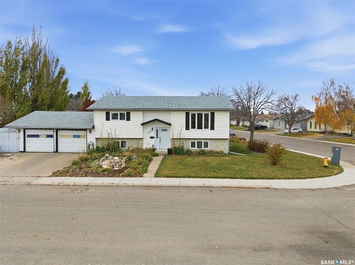 127 Nesbitt Crescent  Saskatoon SK S7L 6G5 photo