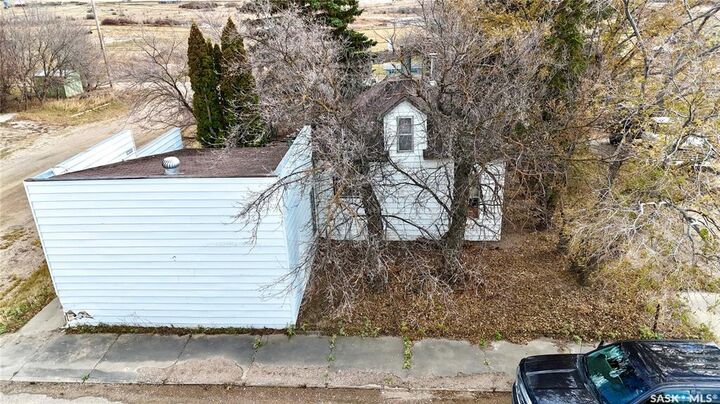 Property Photo:  400 Central Avenue  SK S0G 2N0 