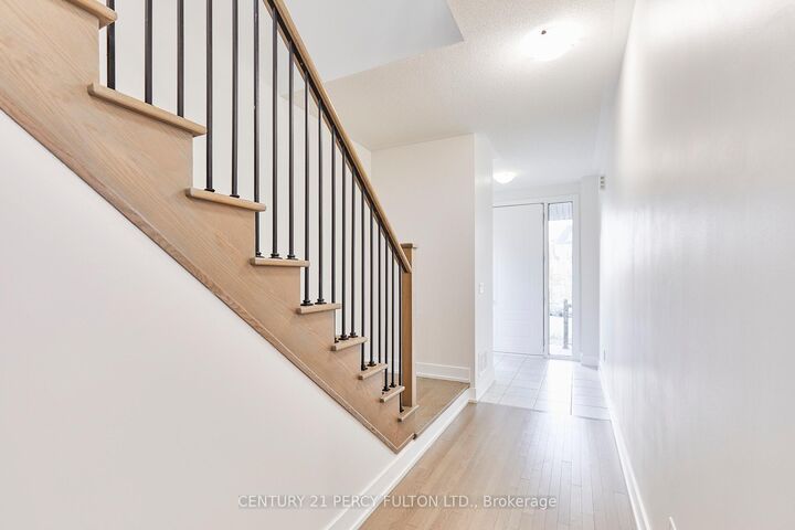 Property Photo:  47 Dorian Drive  ON L1P 0L6