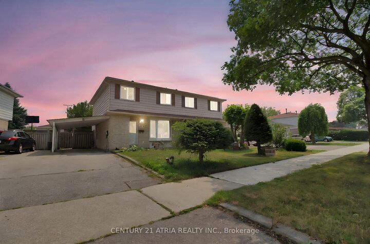 Property Photo:  2616 Widemarr Road  ON L5J 1M3 