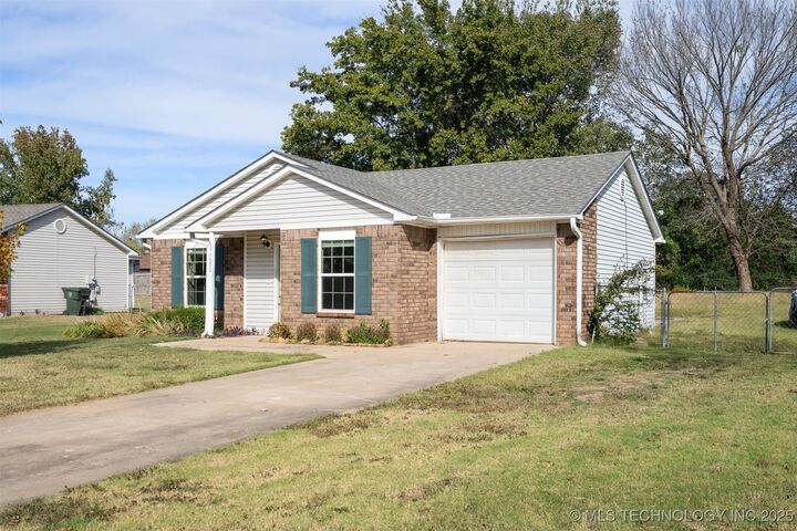 Property Photo:  4808 Poplin Avenue  OK 74403