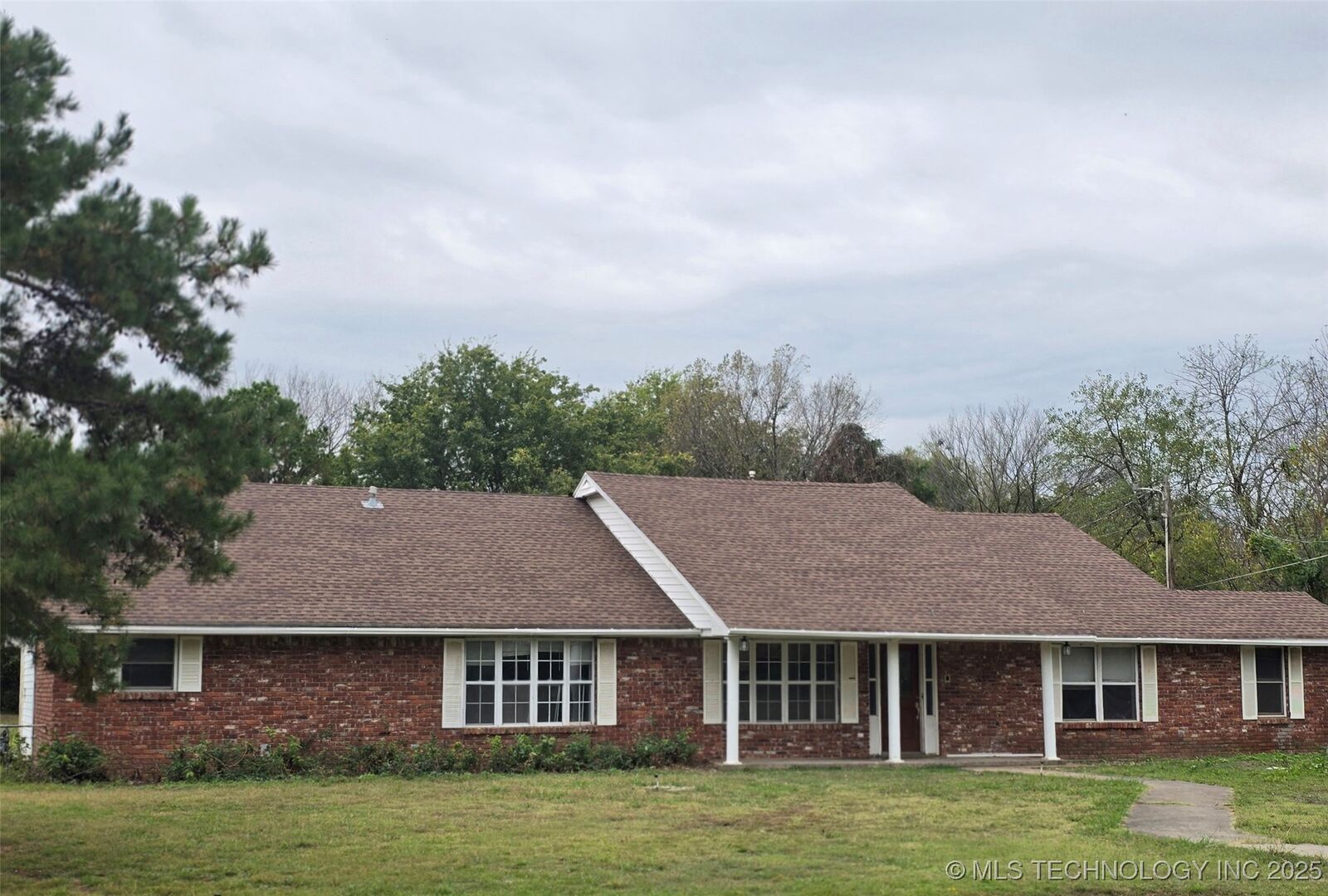 Property Photo:  501 E 62nd Street S  OK 74403 