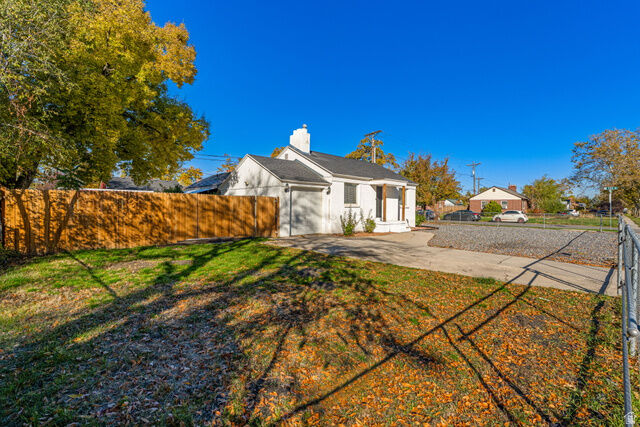 Property Photo:  889 N 900 W  UT 84116 