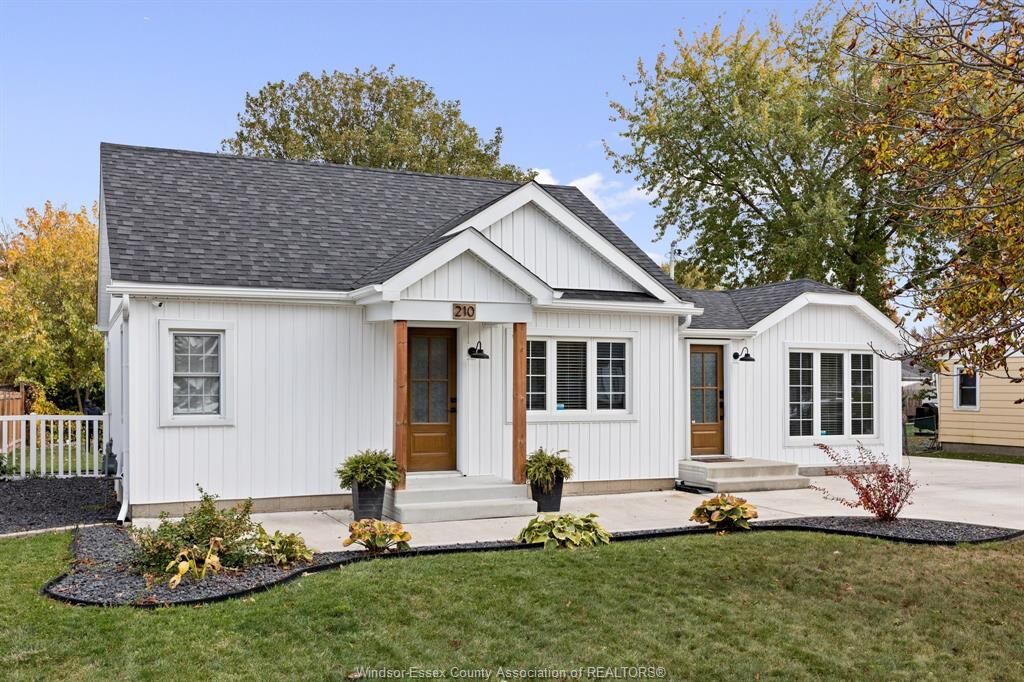 Photo de la propriété: 210 Pierre Avenue ON N0R 1C0