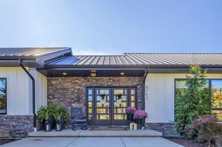 Property Photo:  6742 Old Mars Criders Rd  PA 16066