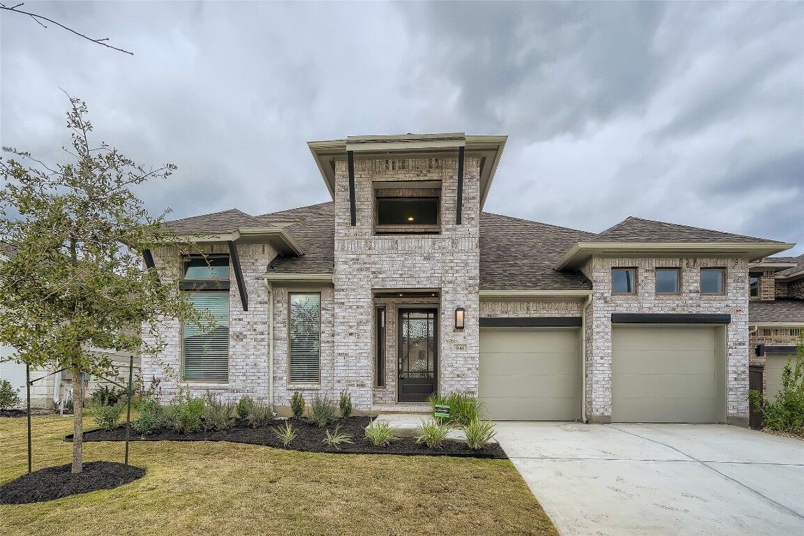 Property Photo:  941 Rabbit Brush Road  TX 78641 