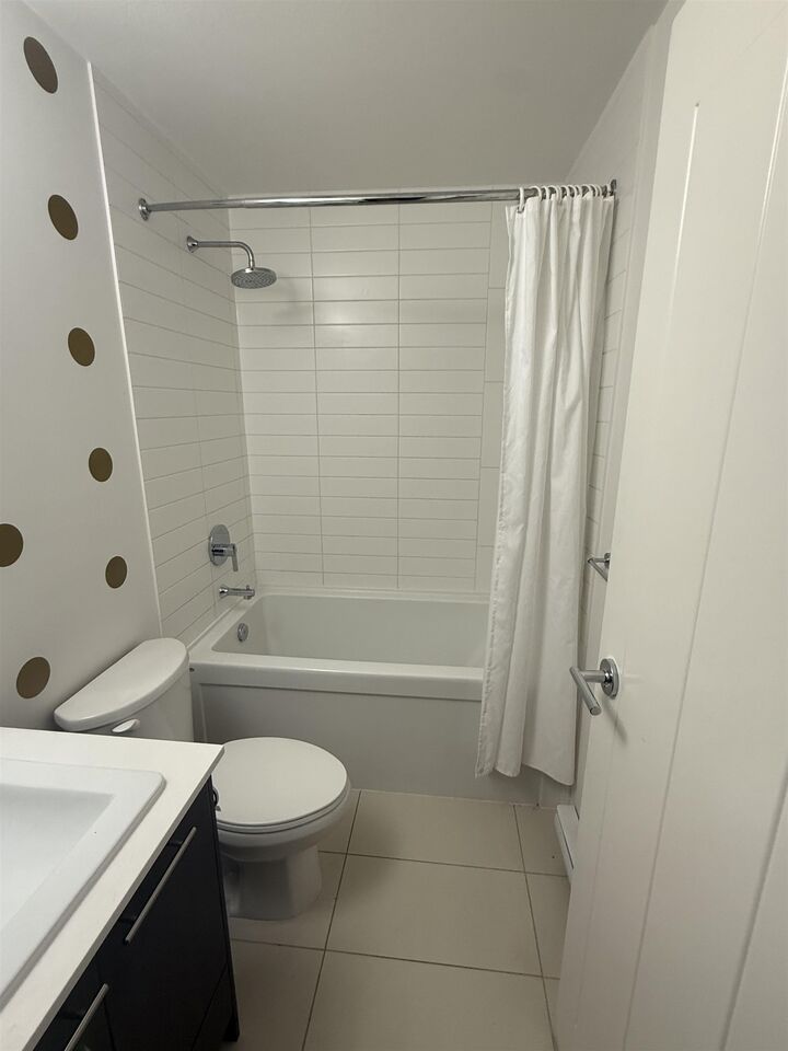 Property Photo:  19433 68 Avenue 77  BC V4N 6M8